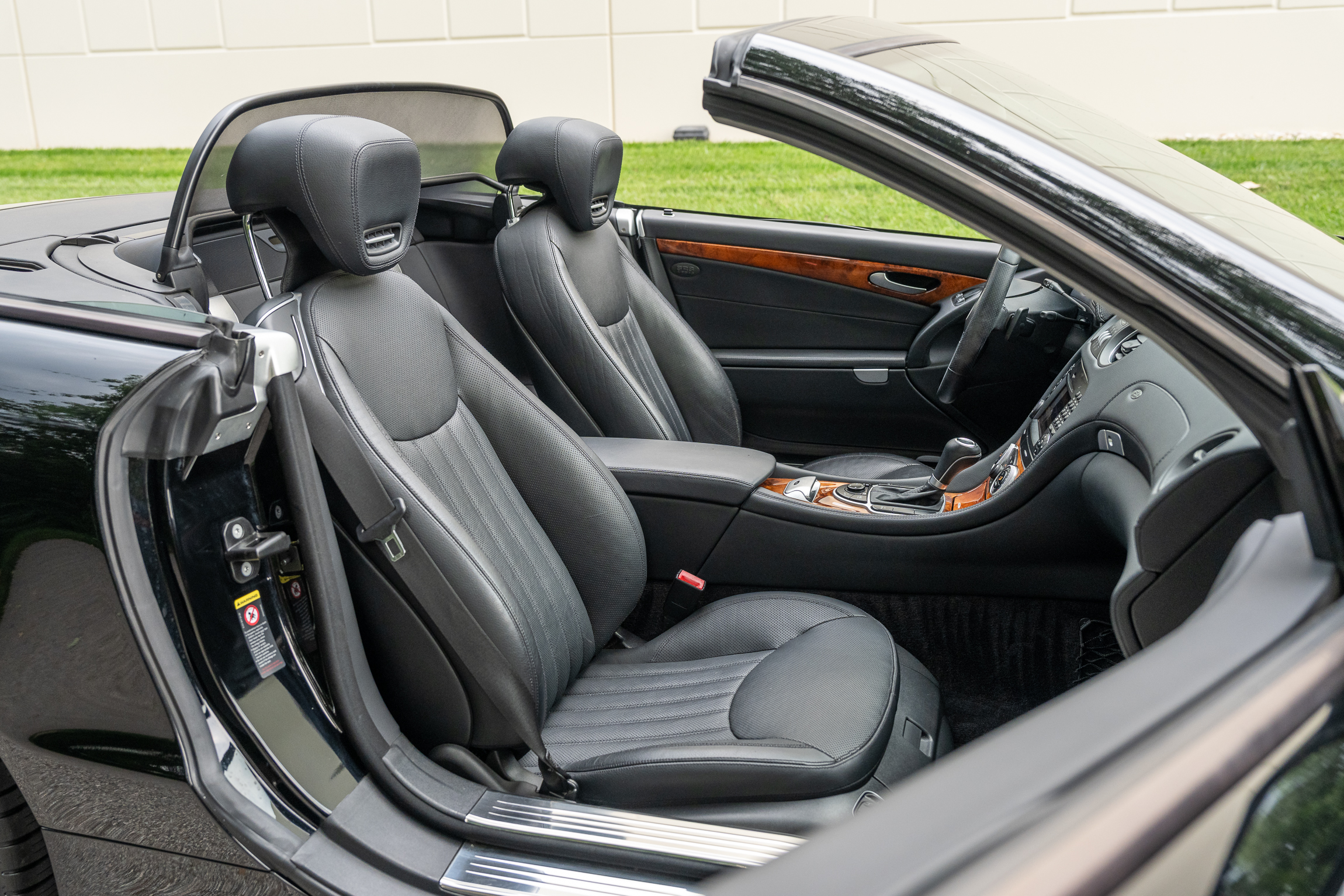 Used 2009 Mercedes-Benz SL 550 image 17