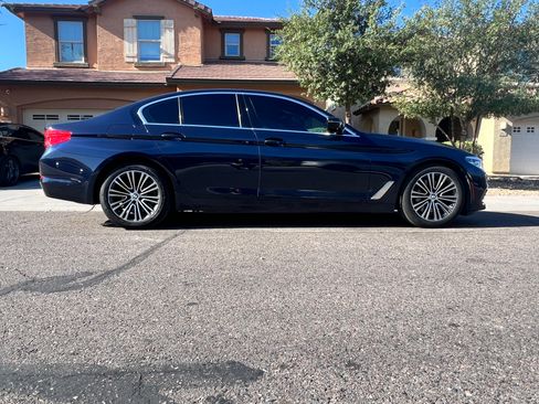 Used 2019 BMW 530i RWD image 2