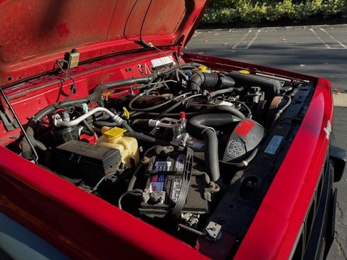 Used 1998 Jeep Cherokee Sport image 18