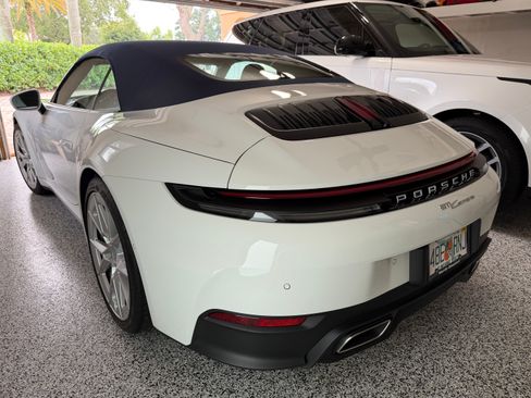 Used 2025 Porsche 911 Carrera RWD image 2