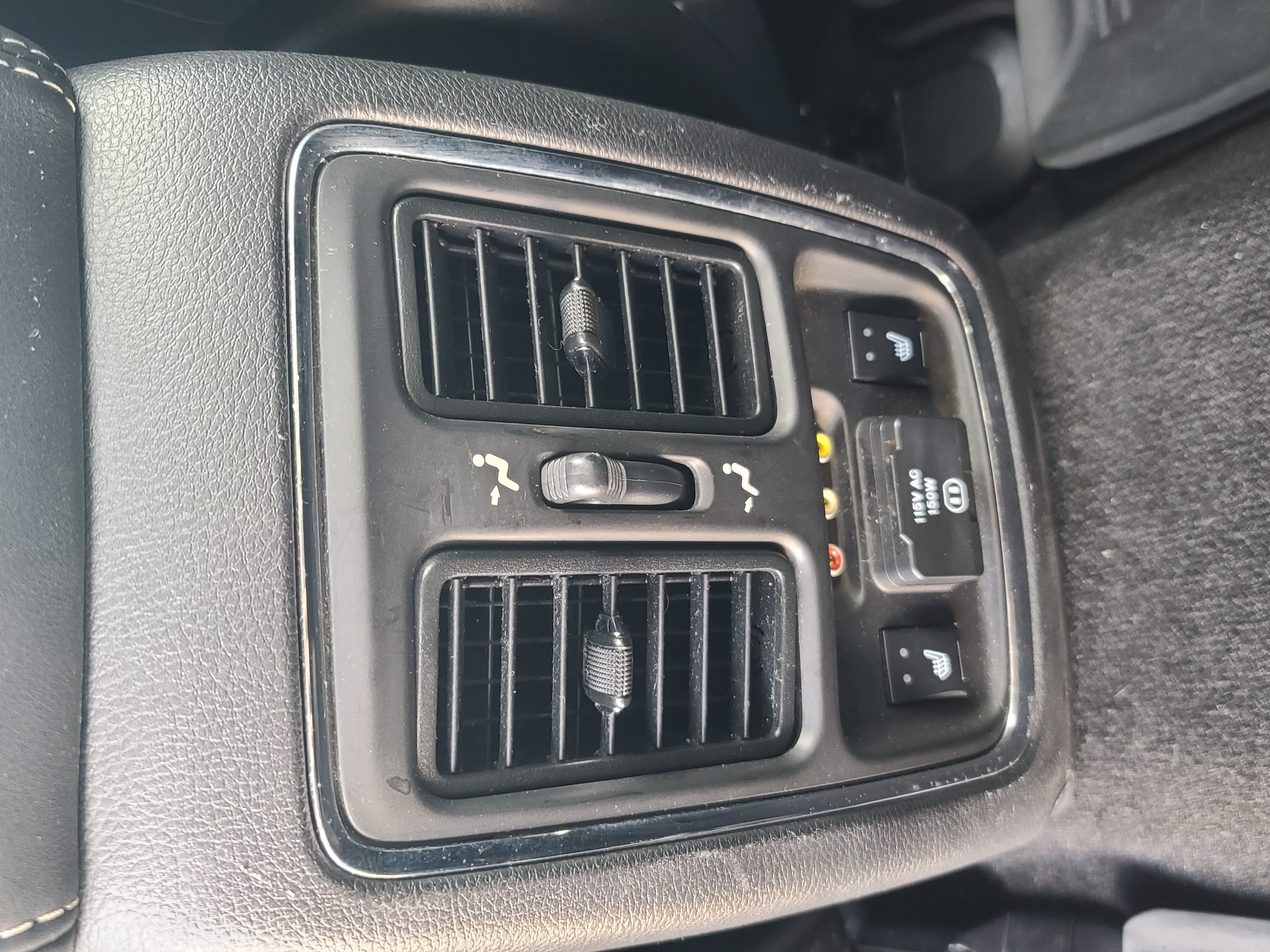 Used 2011 Dodge Durango Citadel RWD image 25