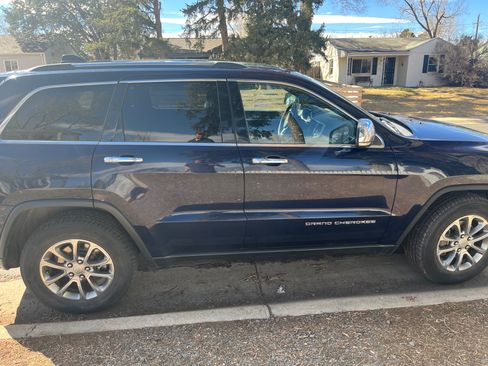 Used 2016 Jeep Grand Cherokee Limited image 2