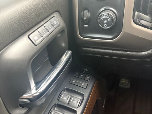 Used 2018 GMC Sierra 1500 Denali image 10
