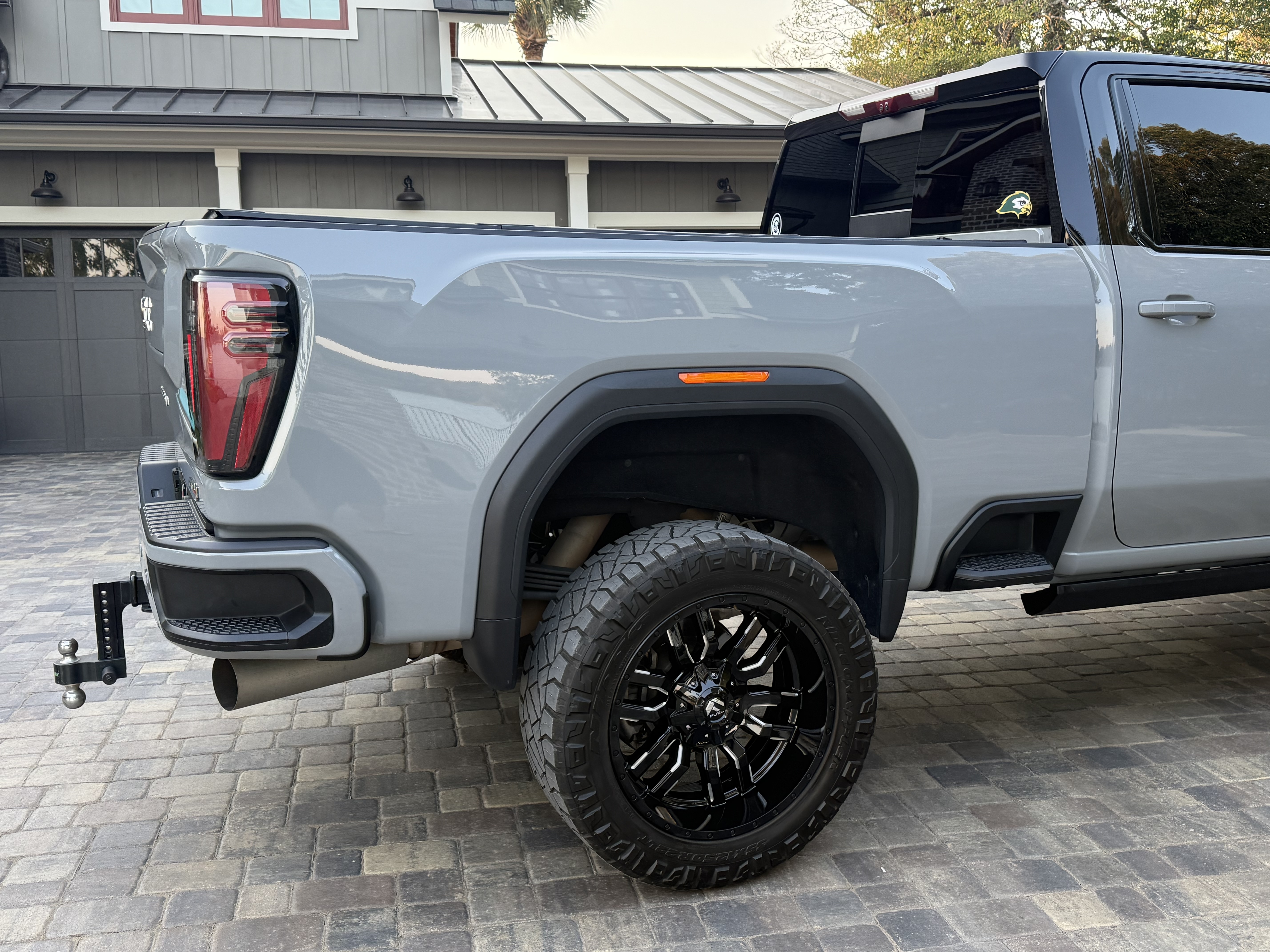 Used 2025 GMC Sierra 2500 AT4 w/ AT4 Premium Plus Package AWD/4WD image 21