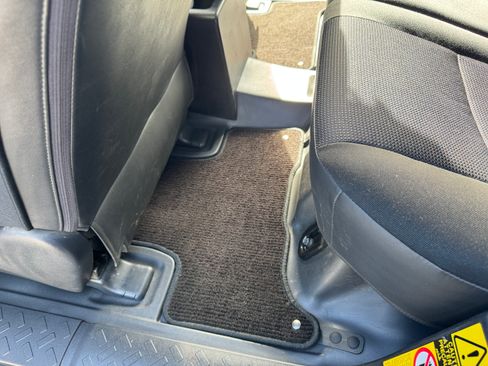 Used 2012 Toyota FJ Cruiser 4WD image 19