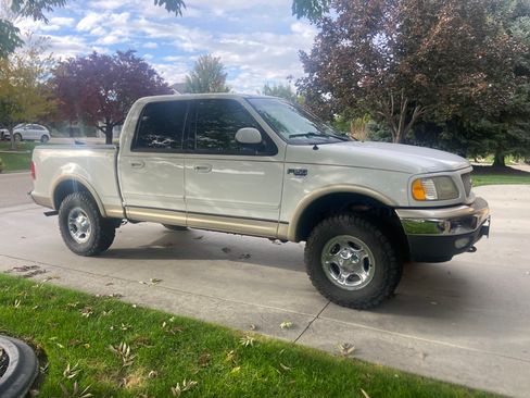 Used 2001 Ford F150 4x4 SuperCrew image 1