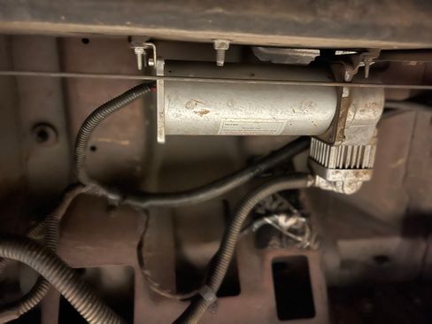 Used 2005 Ford Excursion Eddie Bauer image 32