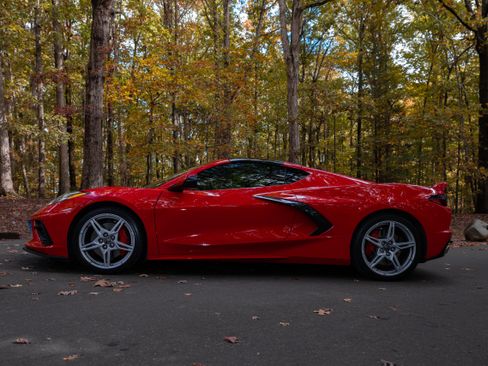 Used 2023 Chevrolet Corvette Stingray Premium Cpe w/ Z51 Performance Package image 4