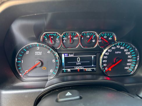 Used 2019 Chevrolet Silverado 2500 LT image 9