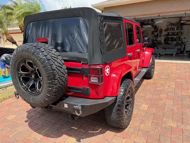 Used 2014 Jeep Wrangler Unlimited Sport AWD/4WD image 21