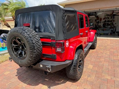 Used 2014 Jeep Wrangler Unlimited Sport image 21