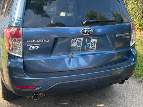 Used 2010 Subaru Forester 2.5X Limited AWD/4WD image 5