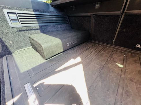 Used 2020 Land Rover Range Rover HSE image 15