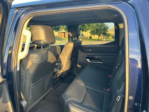 Used 2022 Toyota Tundra Limited AWD/4WD image 4