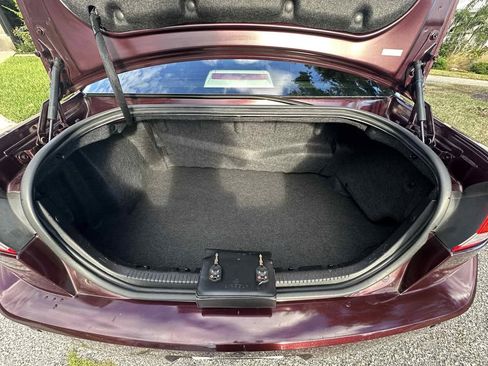 Used 2011 Lincoln MKZ Hybrid w/ 202A Rapid Spec Order Code image 18