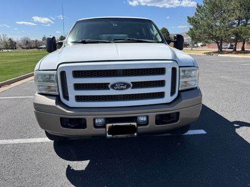 Used 2005 Ford Excursion Eddie Bauer image 4