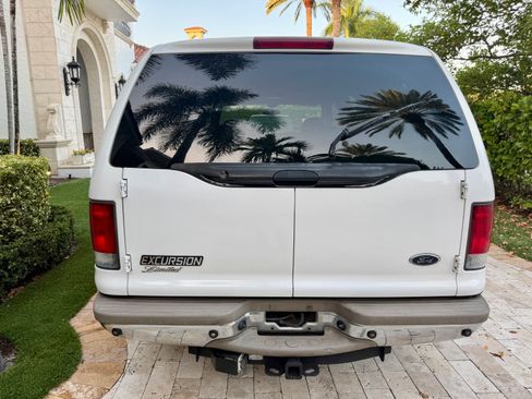 Used 2001 Ford Excursion Limited RWD image 9