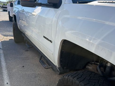 Used 2018 Chevrolet Silverado 2500 LT w/ LT Fleet Convenience Package image 2