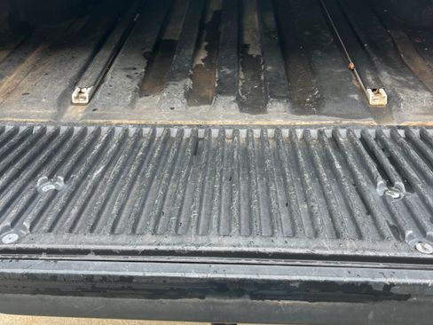 Used 2010 Nissan Titan XE AWD/4WD image 17