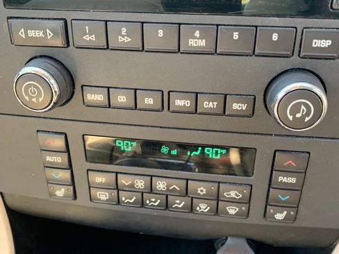 Used 2009 Buick LaCrosse CXL image 16