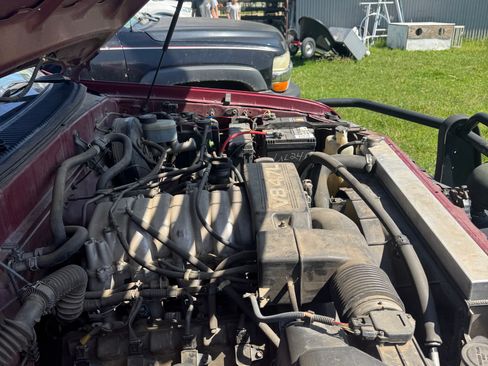 Used 2000 Toyota Tundra SR5 AWD/4WD image 8