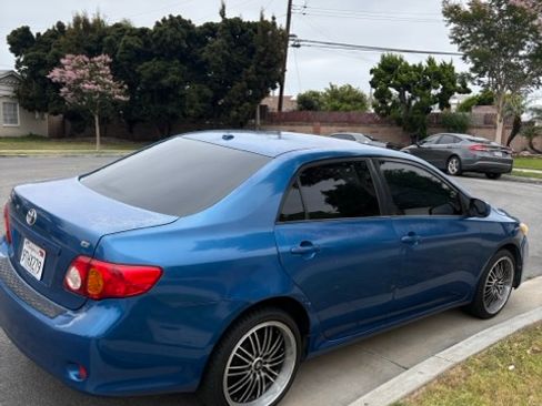 Used 2009 Toyota Corolla LE FWD image 2