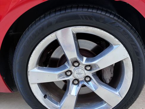 Used 2010 Chevrolet Camaro SS w/ Interior Accent Trim Package RWD image 6