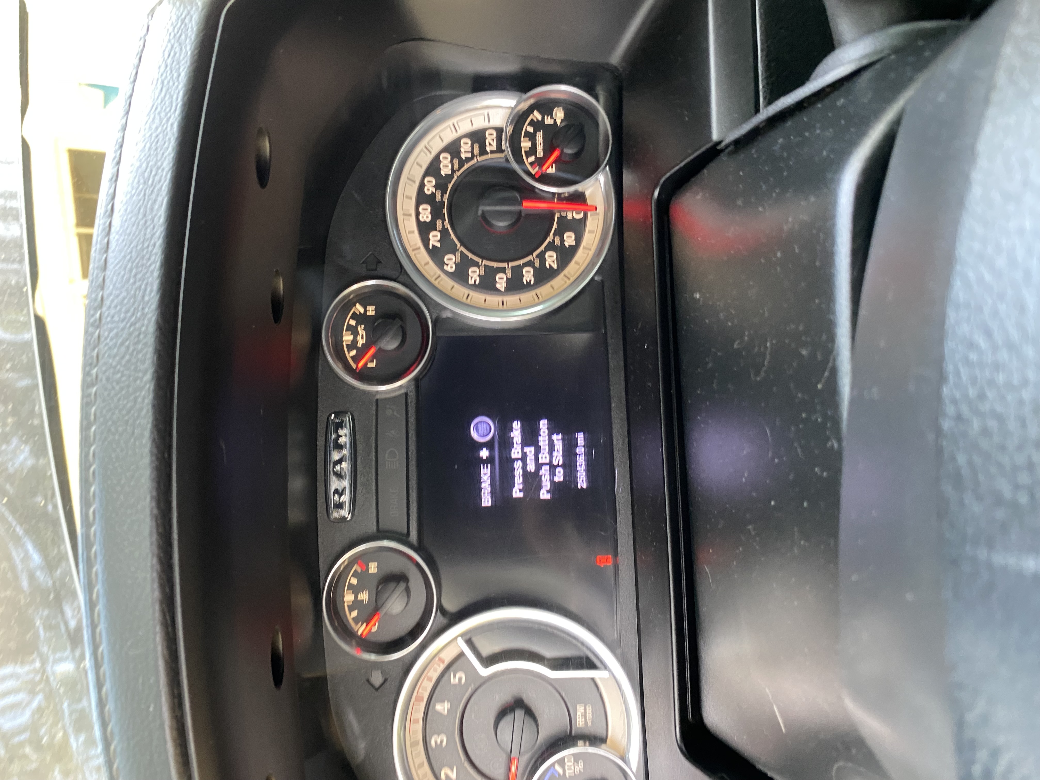 Used 2017 RAM 2500 Laramie w/ Off Road Package AWD/4WD image 13