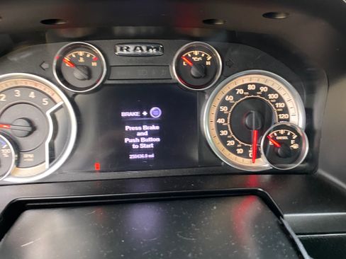 Used 2017 RAM 2500 Laramie w/ Off Road Package AWD/4WD image 13