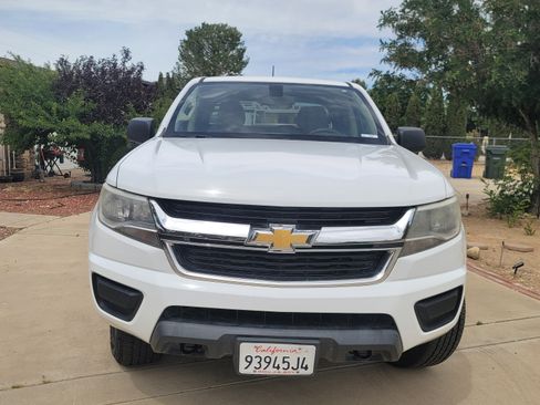 Used 2018 Chevrolet Colorado W/T w/ WT Convenience Package AWD/4WD image 4