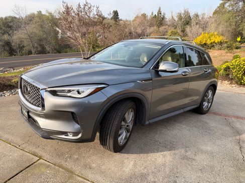 Used 2019 INFINITI QX50 Essential w/ Premium Heat Package image 1