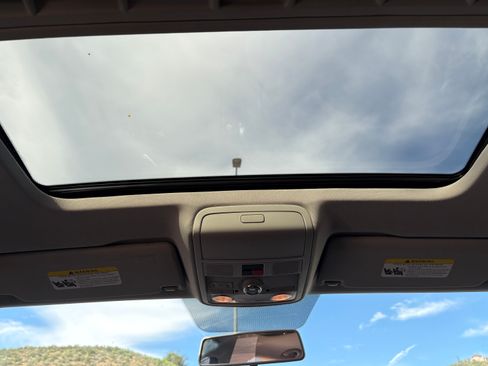 Used 2017 Volkswagen Jetta SE image 13