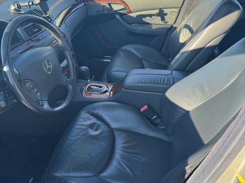 Used 2005 Mercedes-Benz S 500 4MATIC image 9