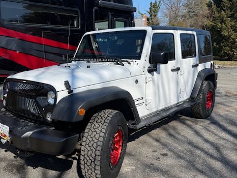 Used 2017 Jeep Wrangler Unlimited Sport w/ Quick Order Package 24S image 2
