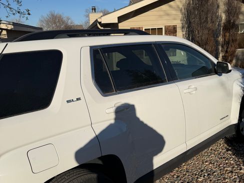 Used 2016 GMC Terrain SLE image 12