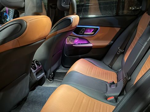 Used 2023 Mercedes-Benz C 300 Sedan image 13