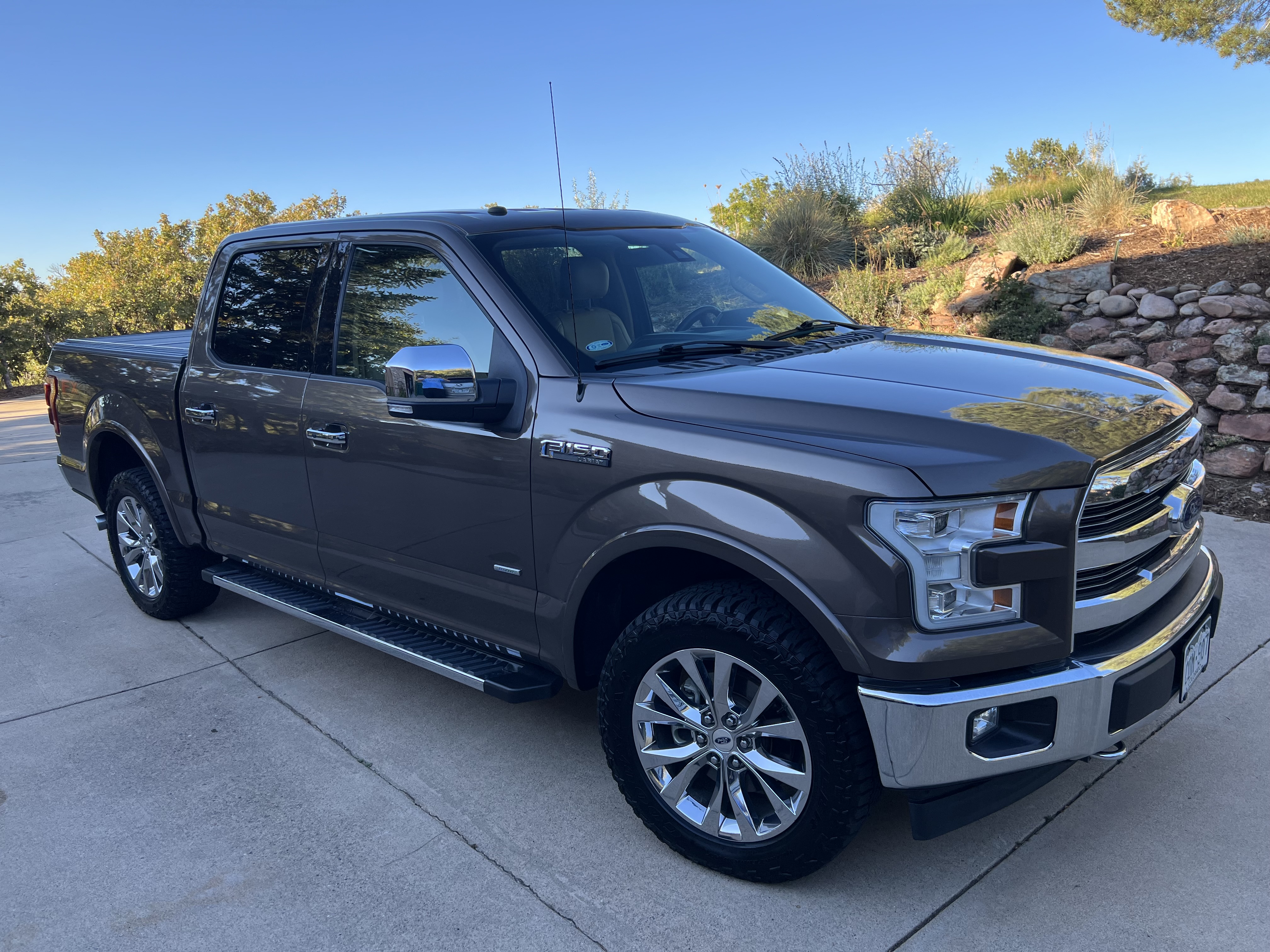Used 2017 Ford F150 Lariat w/ Equipment Group 502A Luxury AWD/4WD image 2