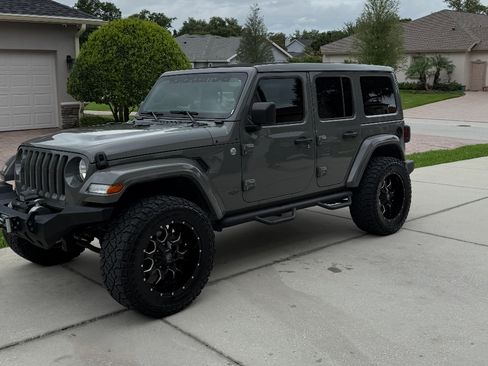 Used 2021 Jeep Wrangler Unlimited Sport w/ Sun And Sound Package AWD/4WD image 10