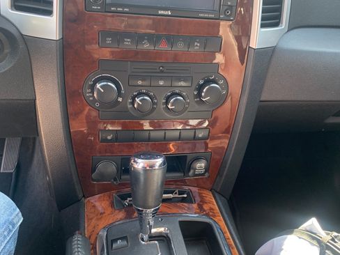 Used 2008 Jeep Grand Cherokee Overland image 8