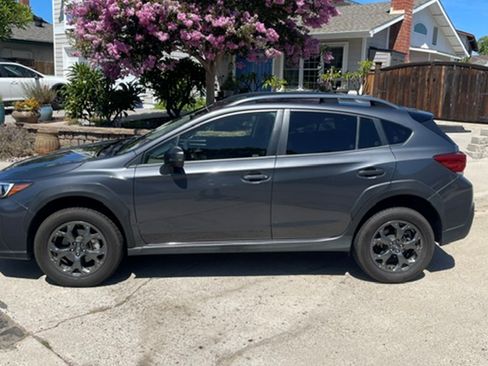 Used 2023 Subaru Crosstrek 2.5i Sport w/ Popular Package #3 AWD/4WD image 2