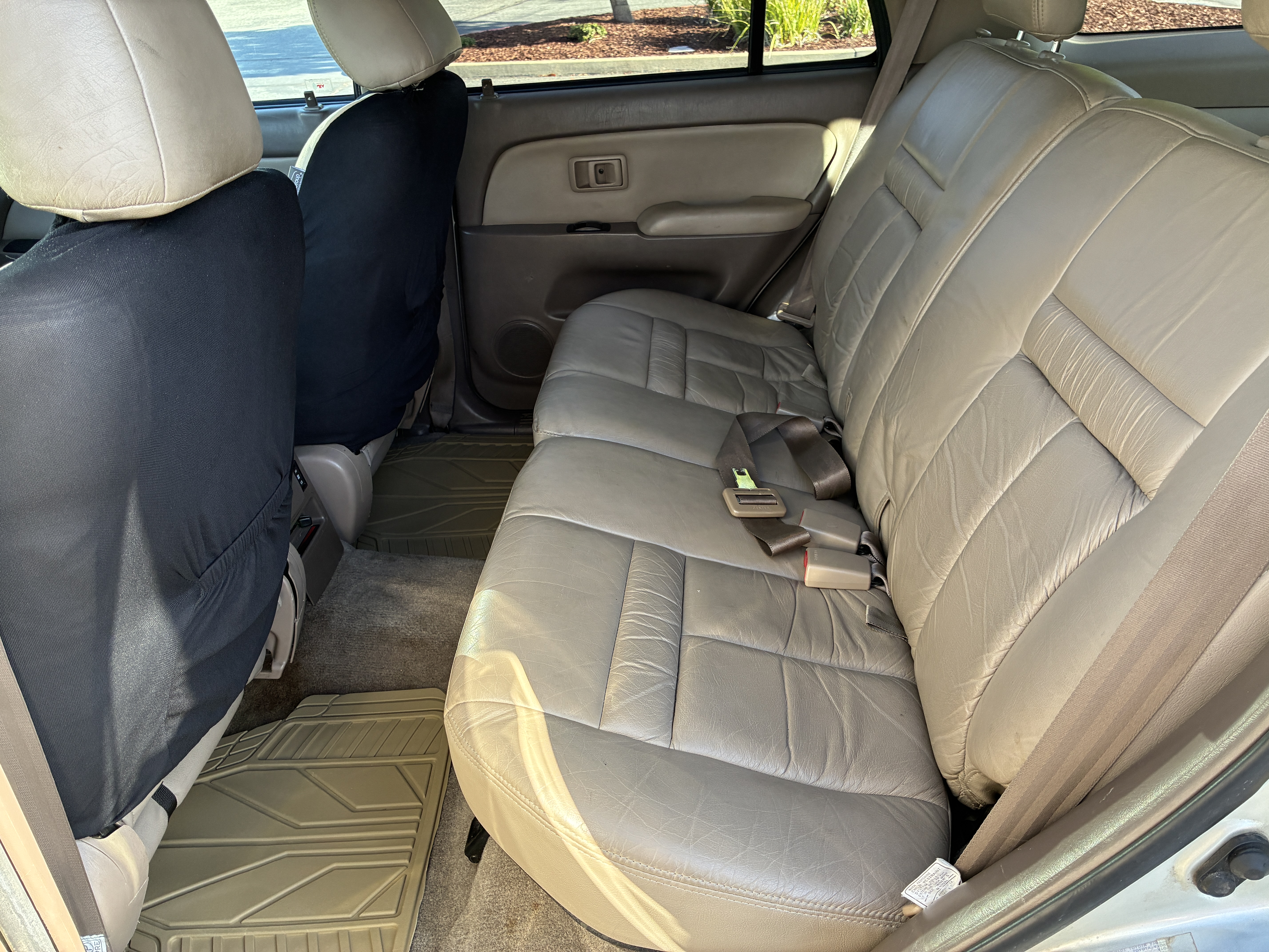 Used 2000 Toyota 4Runner SR5 AWD/4WD image 11