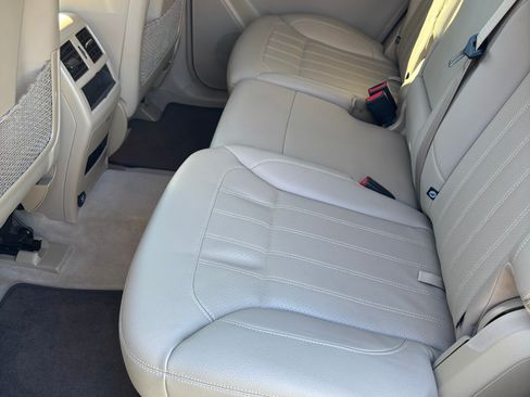 Used 2015 Mercedes-Benz GL 450 4MATIC image 13