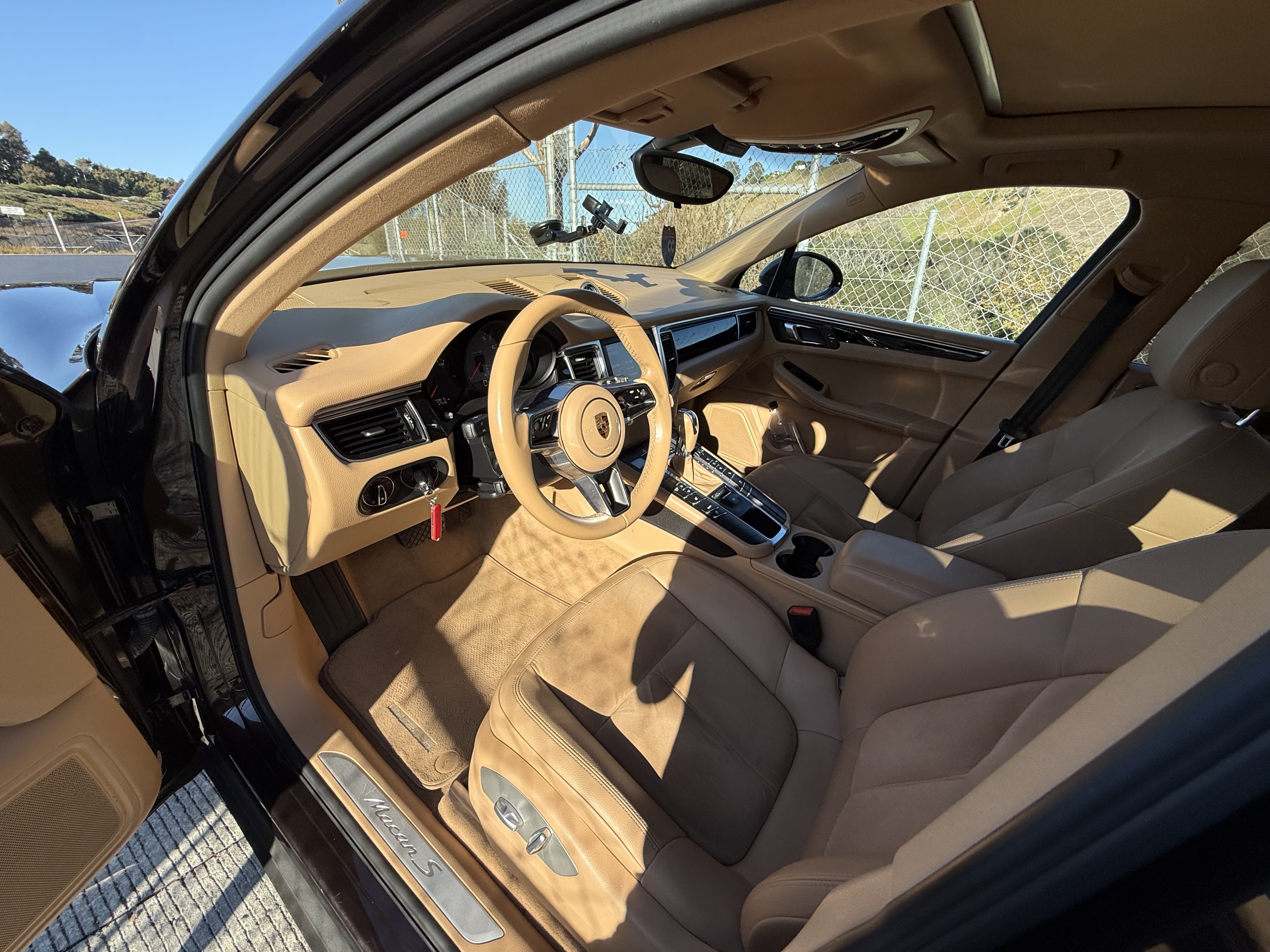 Used 2016 Porsche Macan S AWD/4WD image 13