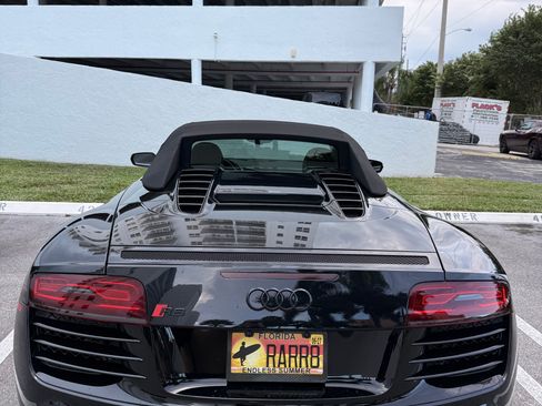 Used 2014 Audi R8 V10 AWD/4WD image 4