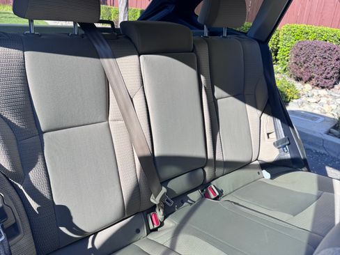 Used 2020 Subaru Outback Premium image 10