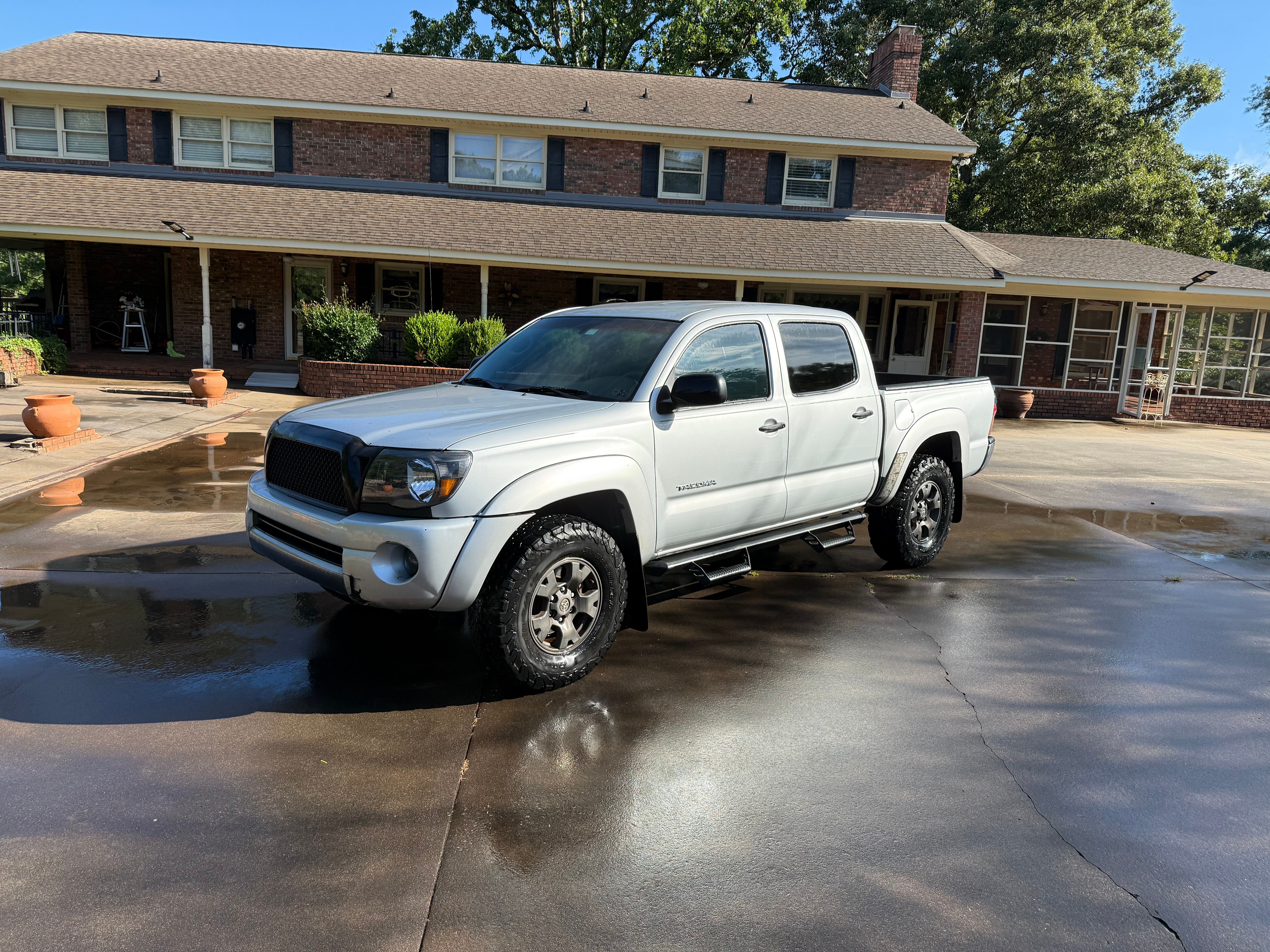 Used 2008 Toyota Tacoma PreRunner RWD image 1