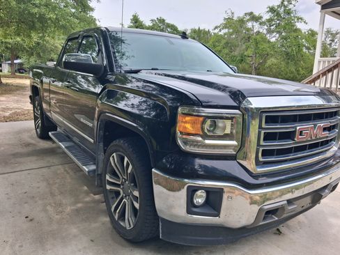 Used 2015 GMC Sierra 1500 SLT w/ SLT Preferred Package AWD/4WD image 13