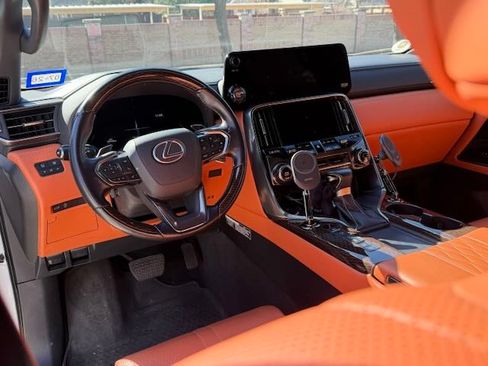 Used 2023 Lexus LX 600 4WD w/ Ultra Luxury Package image 9