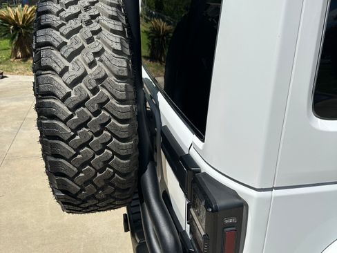 Used 2016 Jeep Wrangler Unlimited Rubicon image 10