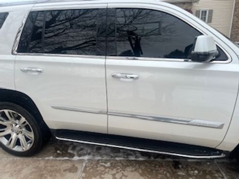 Used 2018 Cadillac Escalade Luxury image 10